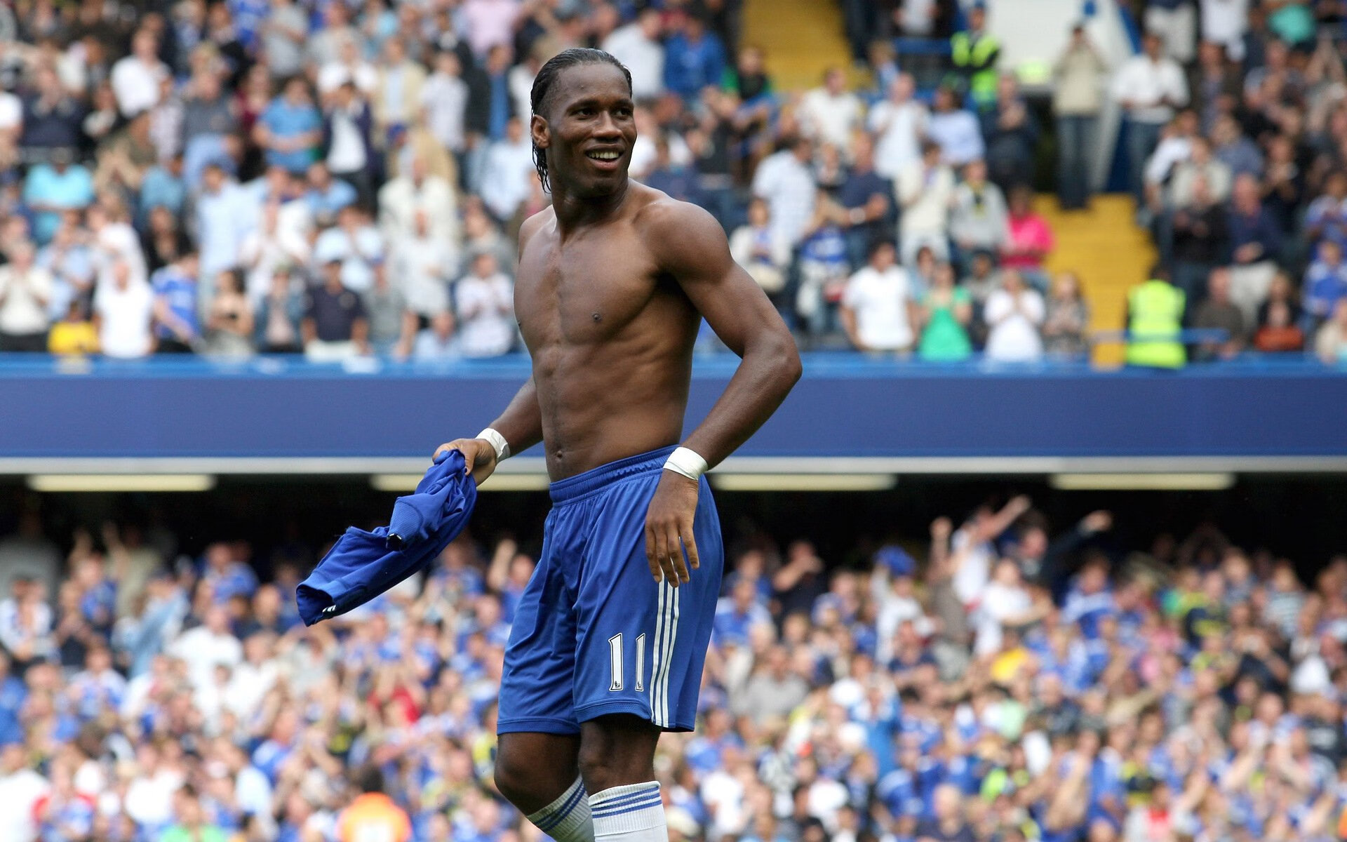 《王者荣耀》跨界联盟赛，冠军队伍引领新格局！，mac×王者荣耀跨界营销分析